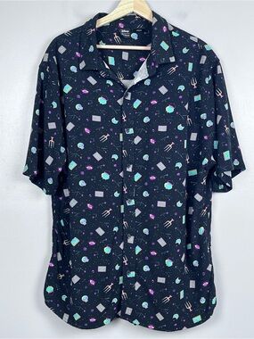 Disney Our Universe Men's 100% Viscose All Over Print Hocus Pocus Shirt Size XL